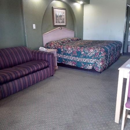 Budget Inn San Antonio Downtown I-10 East Екстериор снимка