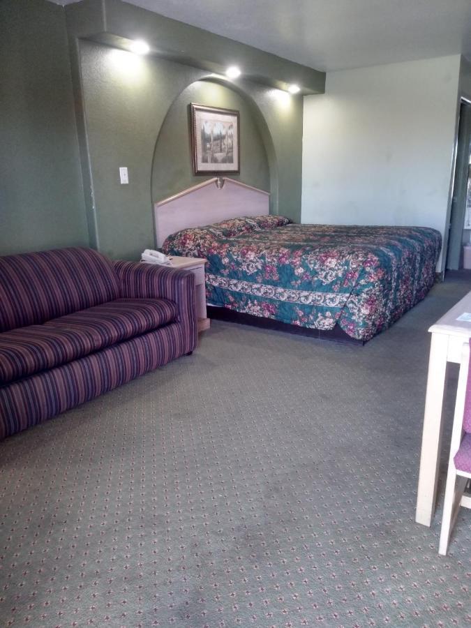 Budget Inn San Antonio Downtown I-10 East Екстериор снимка